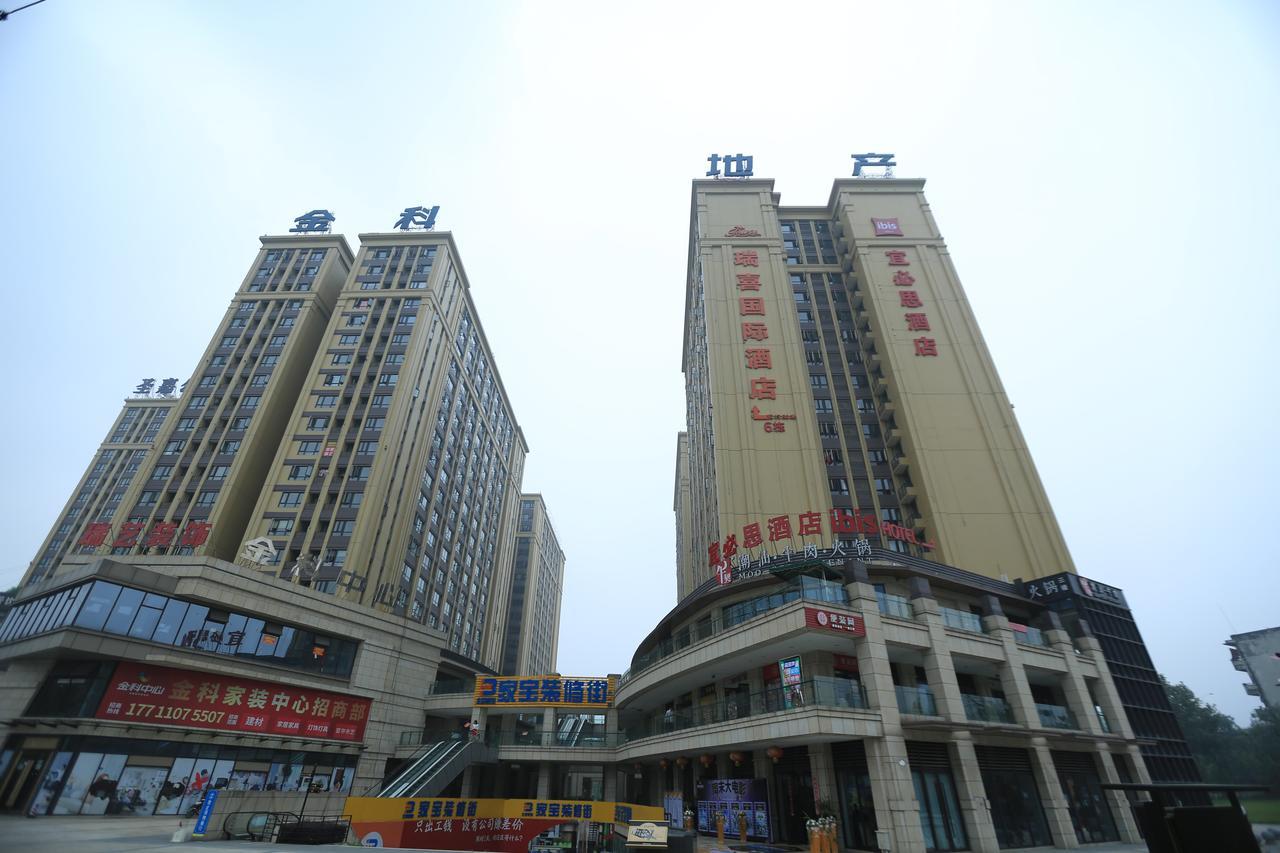 Ibis Chengdu West Jingcui Road Hotel Buitenkant foto