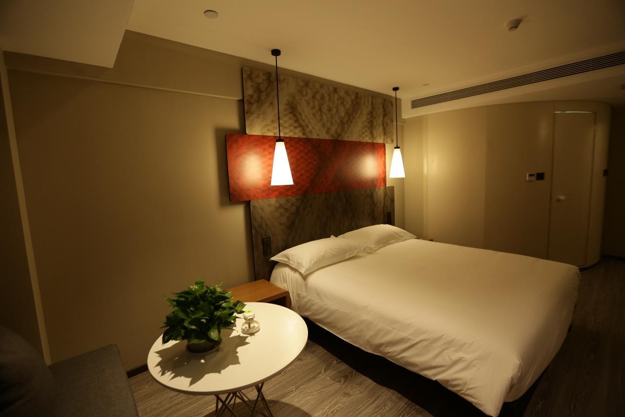 Ibis Chengdu West Jingcui Road Hotel Buitenkant foto